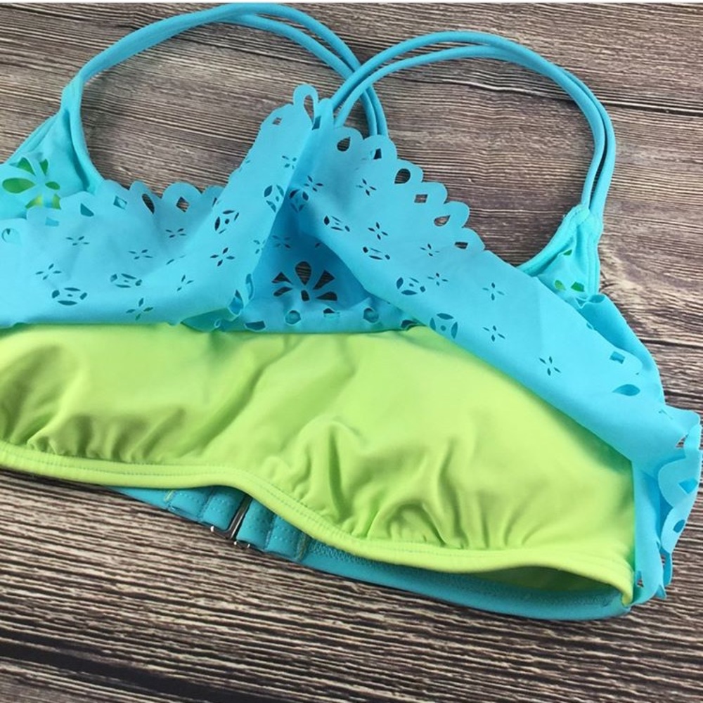 Laser Cutout Ruffle Bikini Top Crisscross Back - Picture 2 of 5
